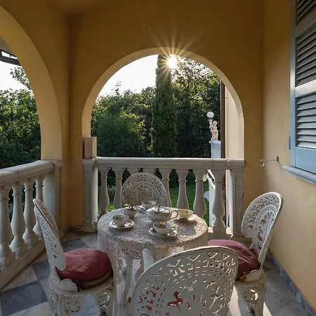 Villa Villa Serravalle