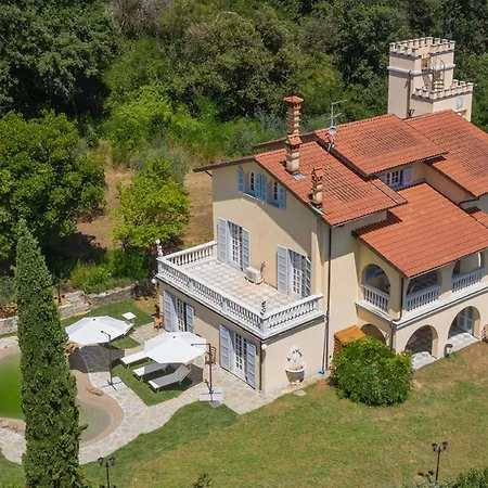 Villa Serravalle וילה *